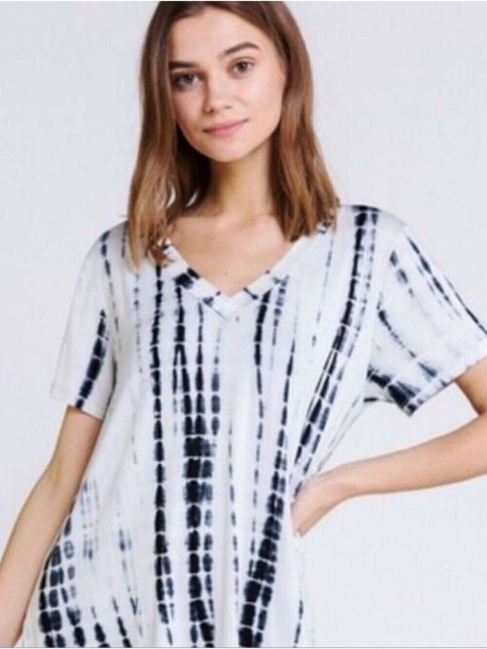 Raya Sun Black and White Tie Dye V Neck Coverup Mini Dress Size Medium